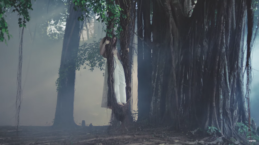 Lorde Releases 'Perfect Places' Music Video Lorde Releases 'Perfect Places' Music Video