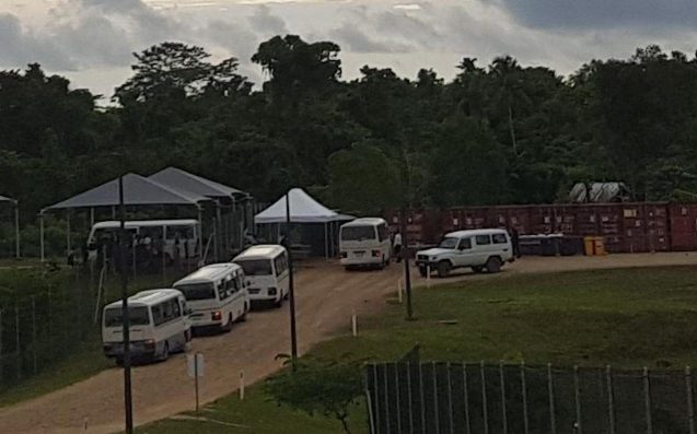Police raid Manus Island detention centre