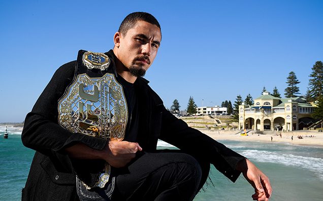 Robert Whittaker Just Became AUS’s 1st UFC World Champ In Bizarre Fashion